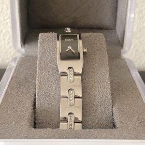 DKNY women bracelet watch stainless steel quartz watch